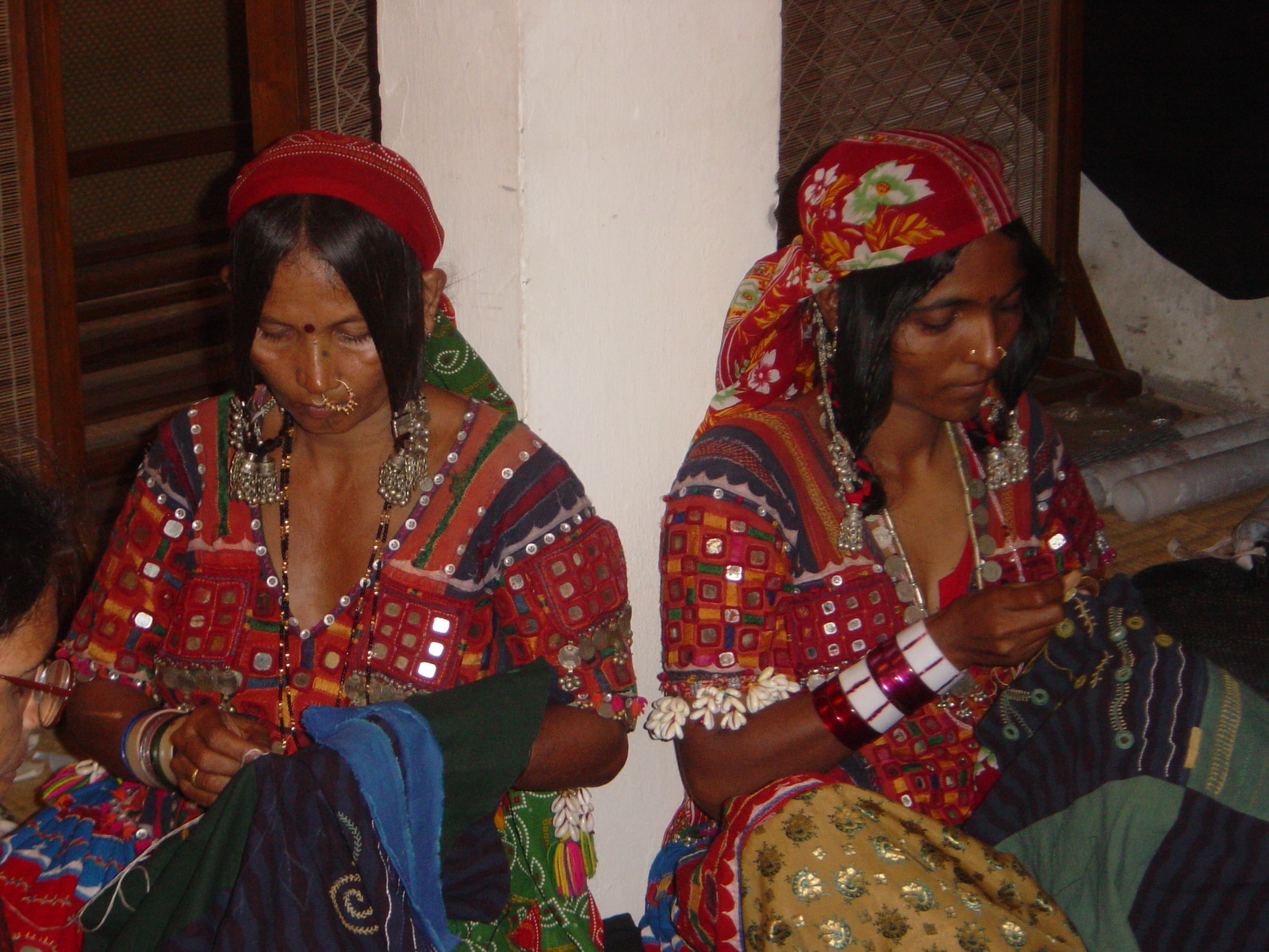 Banjara Embroidery | The Encyclopedia of Crafts in WCC-Asia Pacific Region  (EC-APR)