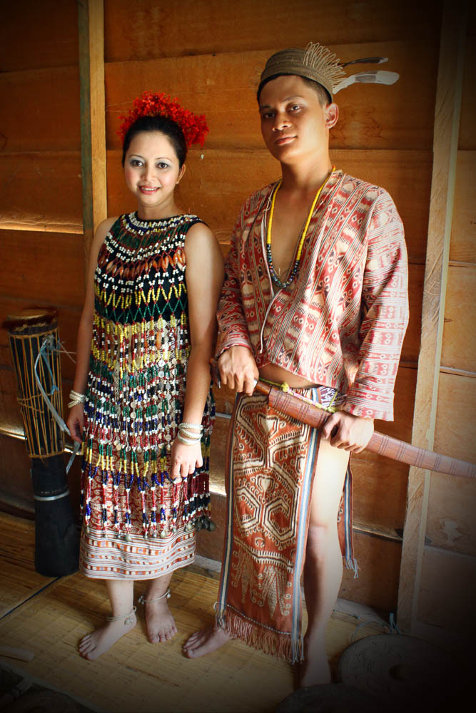 Traditional dress  The Encyclopedia of Crafts in WCC-Asia Pacific